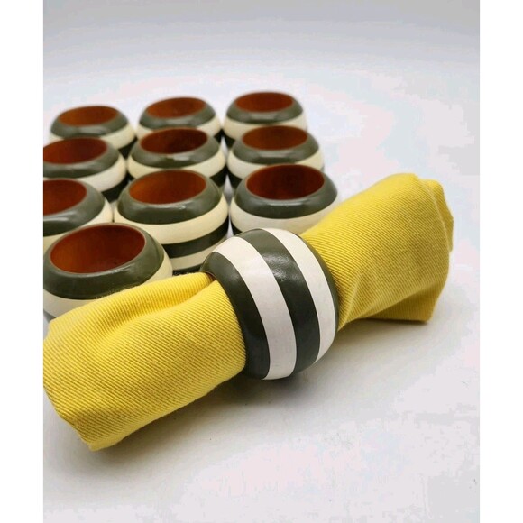 Unbranded Other - VNTG Set of 11 Dark Green & Ivory  Lacquered Wooden Napkin Rings Hand Painted.